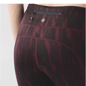 Lululemon Speed Tight IV Bordeau Luxtreme Leggings Womens Size 6 Black Burgundy
